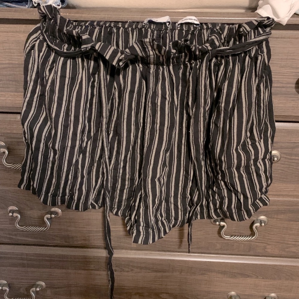 Hollister Stripped shorts